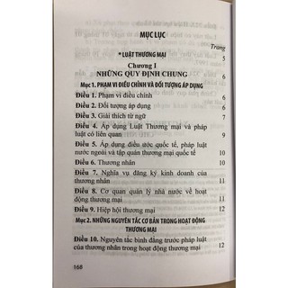 Sách Luật thương mại (NXB Lao Động)