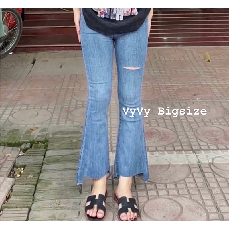 Quần Jean Nữ Ống Loe Xanh Nhạt Rách Gấu Vuông. Lưng Cao Trên Rốn - Co Giãn