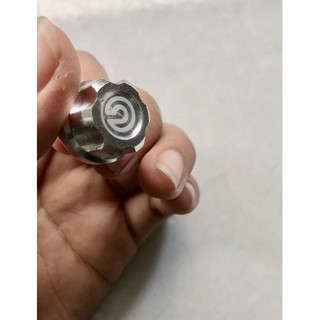 Ốc Brembo Trắng (Ốc Kiếng )
