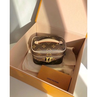 Túi LV hàng 2box( có ảnh thật) Size 18 và 20