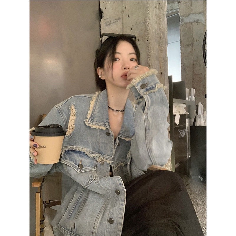 Áo Khoác Jeans Bò Rách Denim’s Jackets Unisex Màu Xanh Nhạt