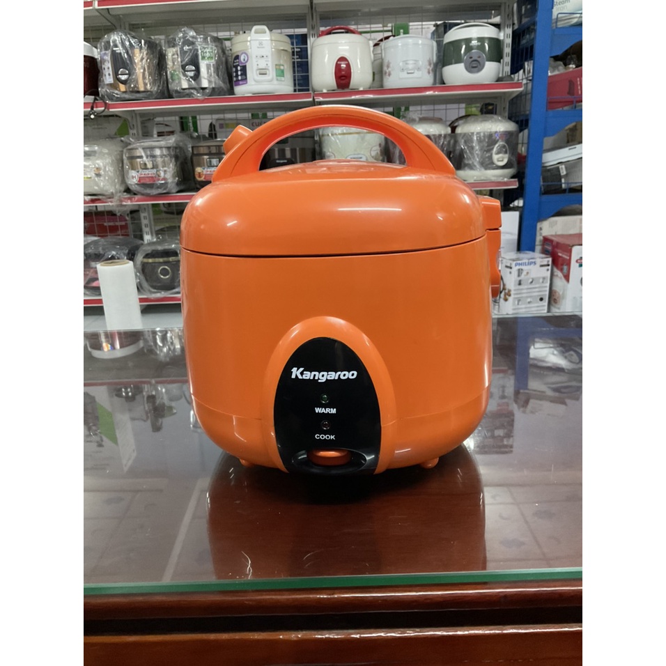 Nồi cơm điện Kangaroo 1.2 lít KG826S - Hàng trưng bày
