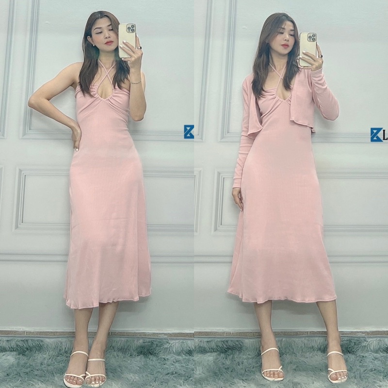 | Kèm Áo cardigan| Đầm ôm body nữ dài BLUE TOPAZ, Đầm body thun tăm cổ yếm tôn dáng màu hồng nhạt Freesize