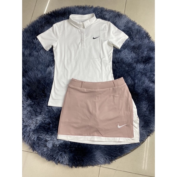 Sét golf, tennis nữ váy xẻ 1 bên, bên trong váy là quần, lên phom đẹp mê