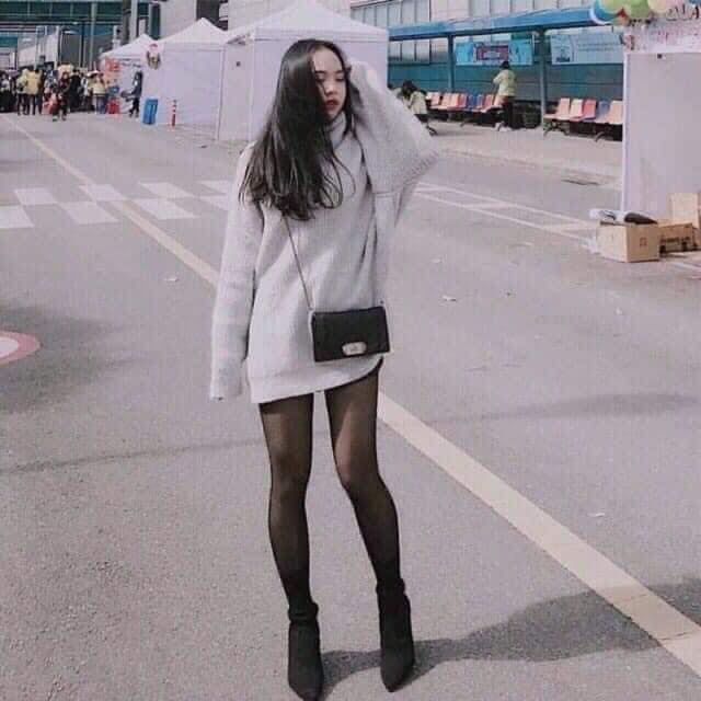 Túi đeo chéo - Túi C.K da gạo dáng dẹt size 18cm 2màu đen-trắng