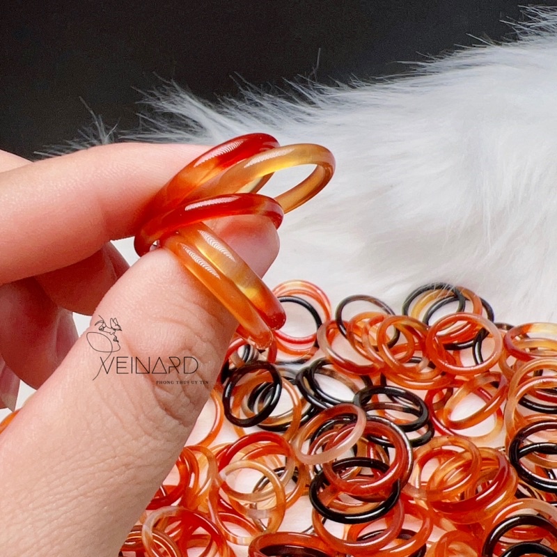 Nhẫn Mã Não Cam Đỏ và Đen