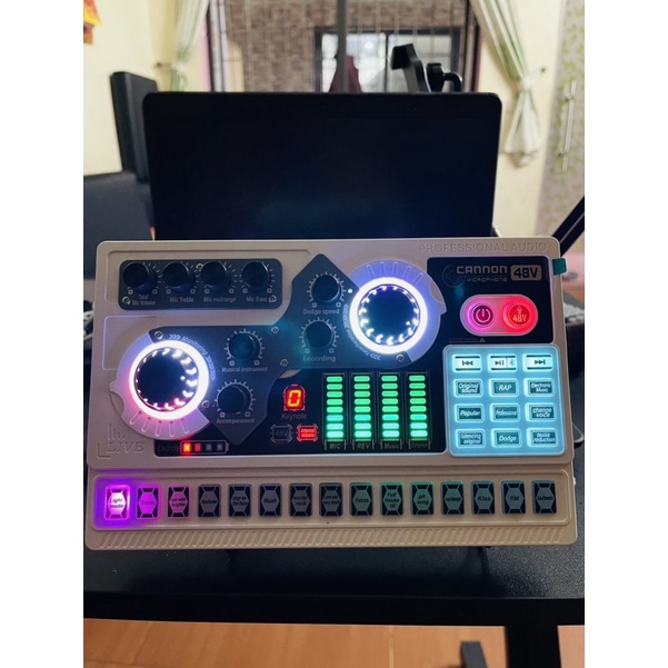 Soundcard X5 cao cấp hát livestream,thu âm hát karaoke