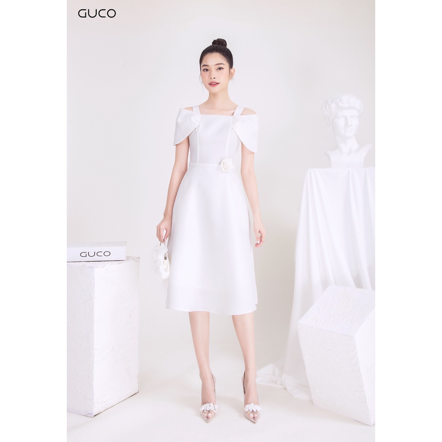 Đầm dự tiệc rớt vai kết hoa 3D 3869 GUCO Trắng