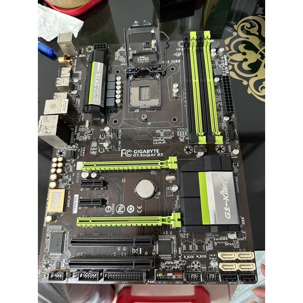 Main gigabyte g1 sniper-b5 + fe socket 1150