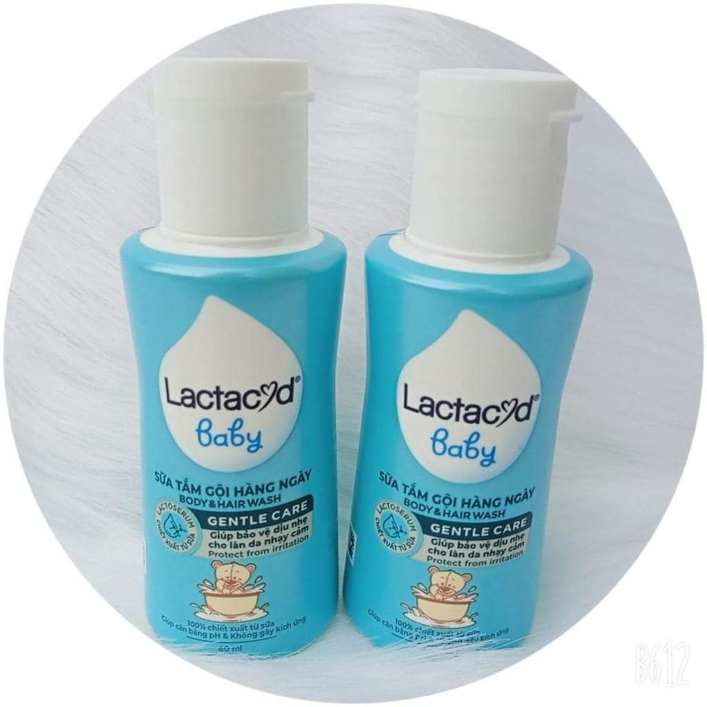 Sữa tắm LACTACYD giảm rôm và hăm cho bé