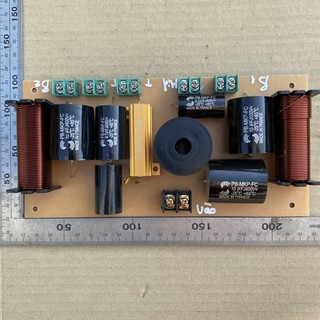 Phân tần loa cây 5 đường tiếng bass 25