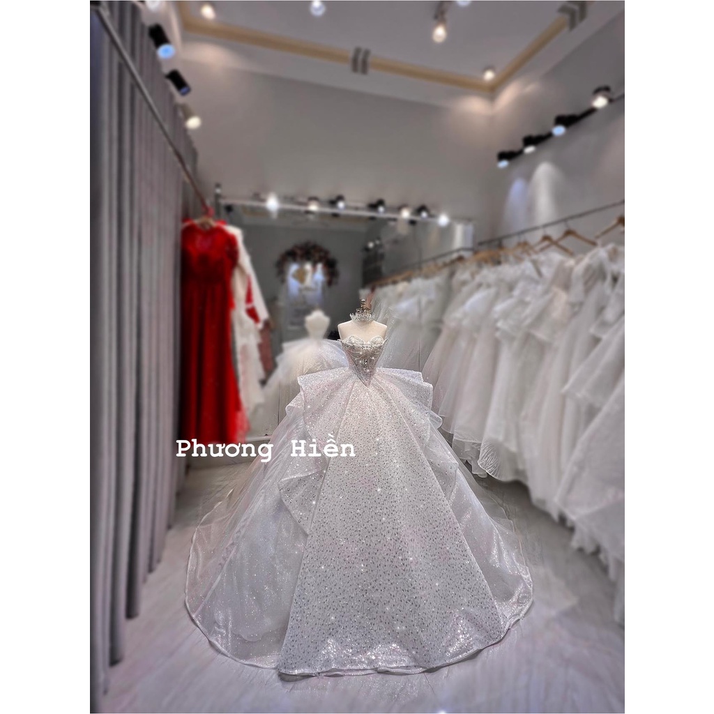 Váy cưới cô dâu mẫu thiết kế mới lạ ,đơn giản sang chảnh