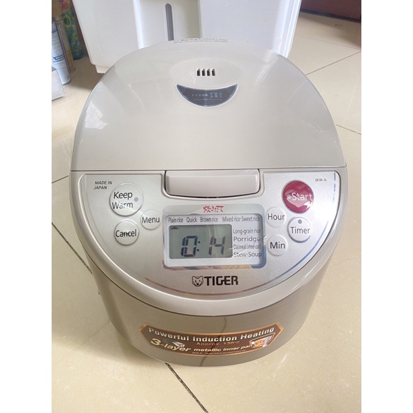 Nồi cơm điện cao tần Tiger 1.8 lít JKW-A18W