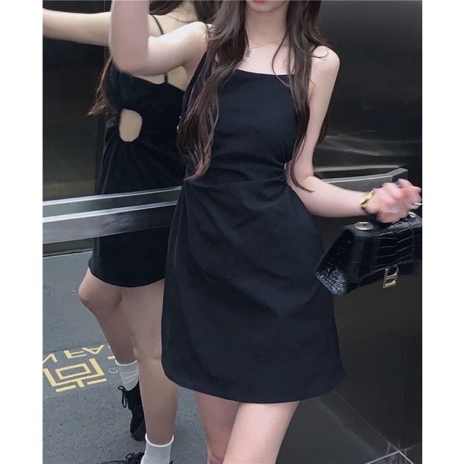 Đầm hai dây đen khoét eo phong cách ulzzang cho nữ sẵn Đầm chữ A hở eo màu đen thời trang quyến rũ váy hở eo hai dây