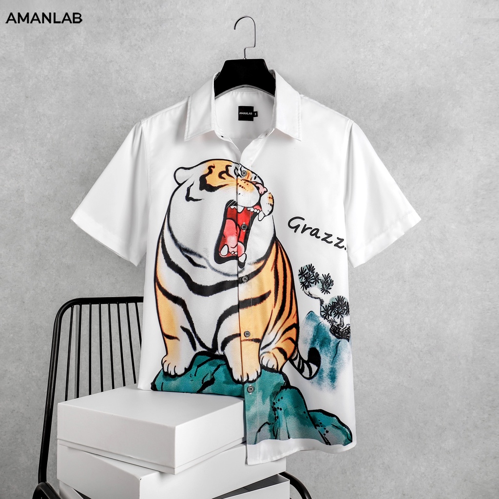Áo sơ mi nam tay ngắn, chát vải lụa mềm thoáng mát không nhăn, form regular, họa tiết tiểu hổ Tiger AMANLAB