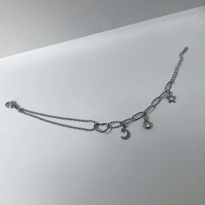 Vòng tay titan / Thơ Ngây - Madde/2737