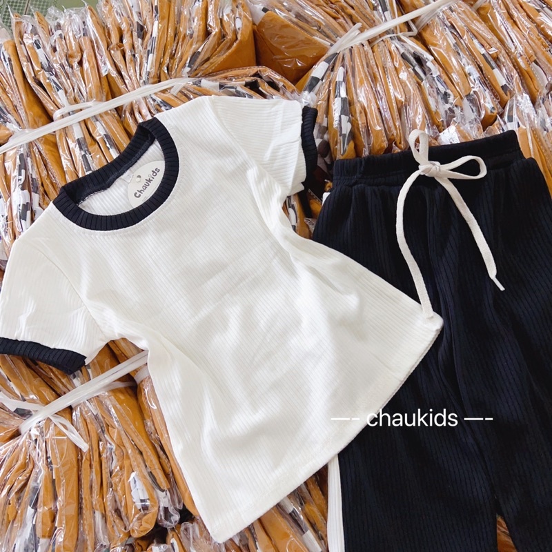 Đồ bộ bé gái, set áo trắng kèm quần ống xuông dài Hotgirl cho bé 10-28kg chất tăm dày mềm.
