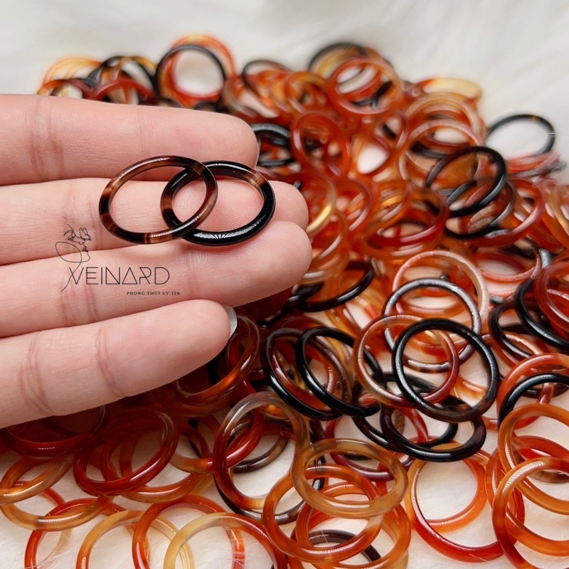 Nhẫn Mã Não Cam Đỏ và Đen