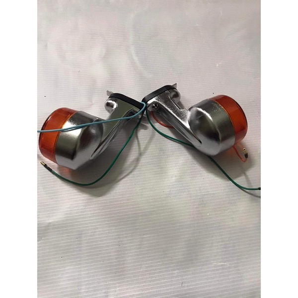 bộ  xi nhan sau xe máy  cúp  đời mới
