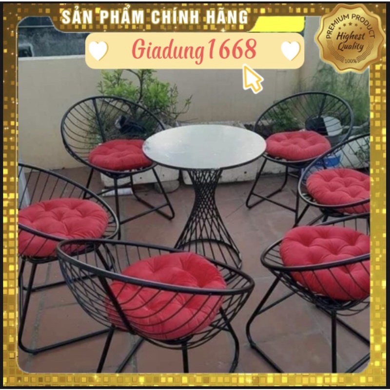 🔥Rẻ vô địch🔥) Set bộ 1 bàn 4 ghế nón sắt sơn tĩnh điện kèm đệm dùng ngoài ban công, quán cafe hiện đại