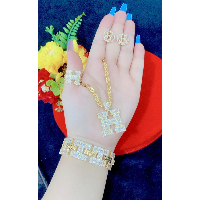 Bộ trang sức mạ vàng or bạch kim gồm dây chuyền, nhẫn, bông tai và vòng tay nhiều kiểu dáng B02160223