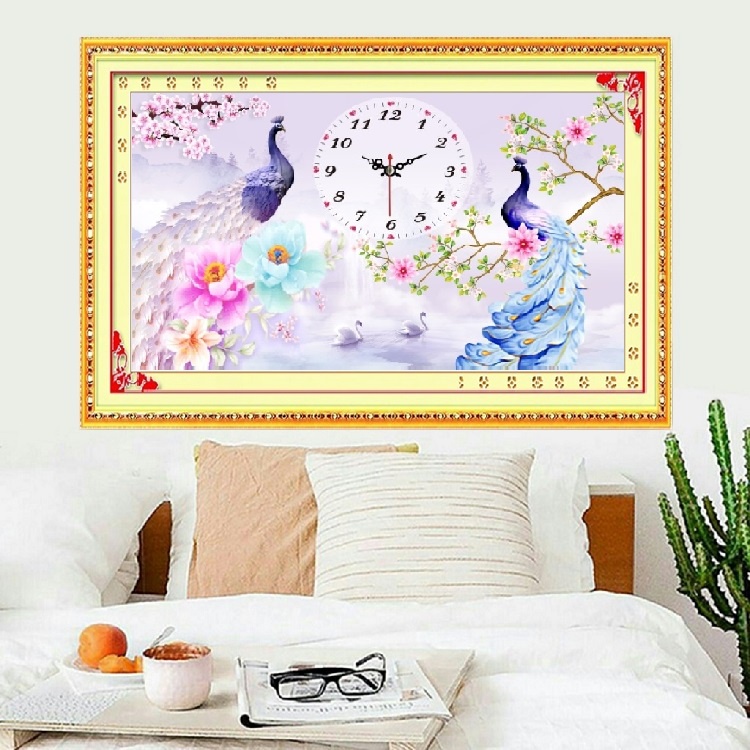 Tranh thêu chữ thập Đồng Hồ LV3484 - Tranh thêu Đồng Hồ Chim Công