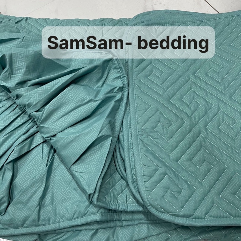 Bộ ga lụa Vân chìm Trần bông thêu họa tiết chữ vạn sét 4 món y hình