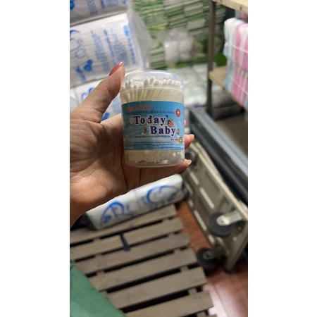 Tăm bông bông vs tai trẻ em