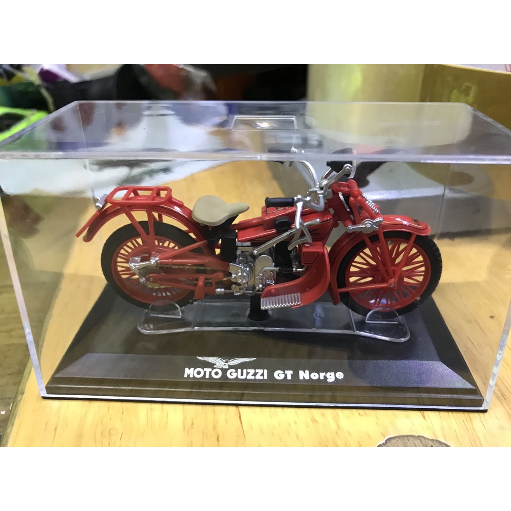 Đồ chơi mô hình xe cổ GUZZI Noger 1:24