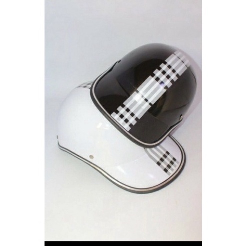 Mũ Bảo Hiểm Lưỡi Trai Kẻ Sọc