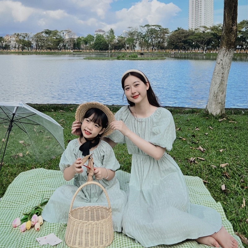 Đầm đôi mẹ và bé Mick and Milk váy bé gái 1,2,3,4,5,6 Tuổi Set đầm đôi caro vintage