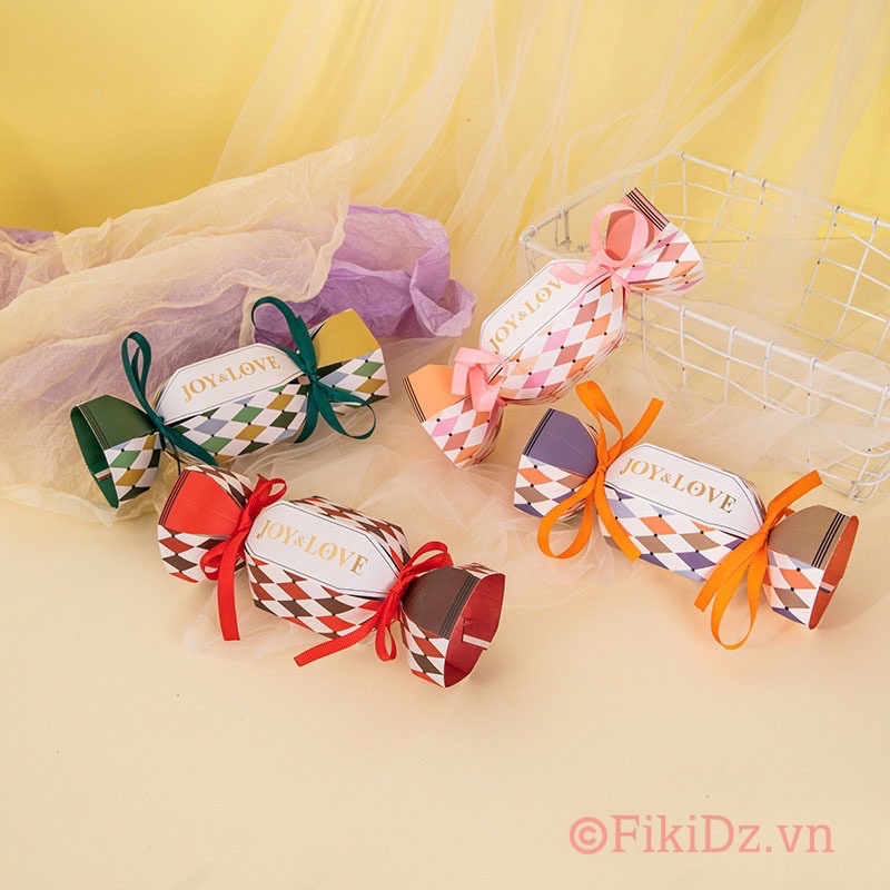 Hộp quà tặng dáng viên kẹo hộp đựng kẹo giỏ quà Tết