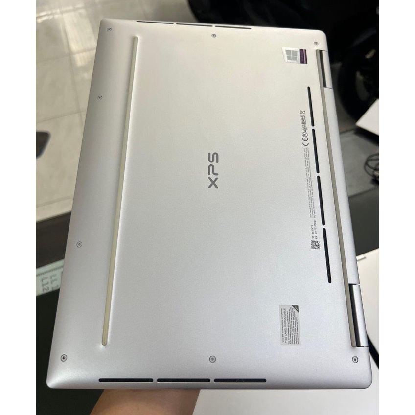 Laptop Dell xps 7390 2-1 i7 1065G7/16G/256G/fullhd touch