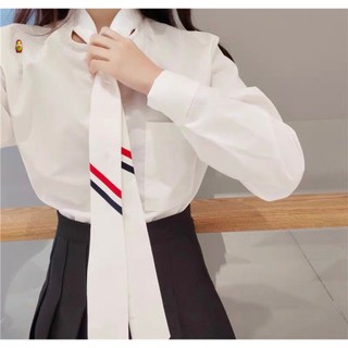 Áo sơ mi tay dài kèm cavat viền sọc đỏ cá tính