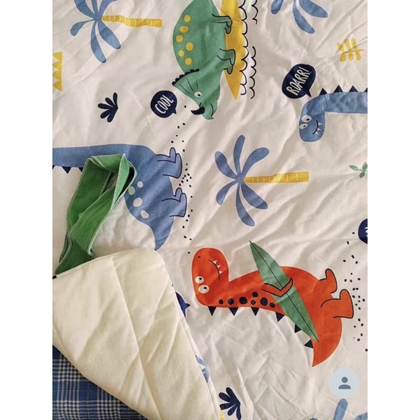 Ủ trần bông cho bé sơ sinh hoạ tiết khủng long ngộ nghĩnh