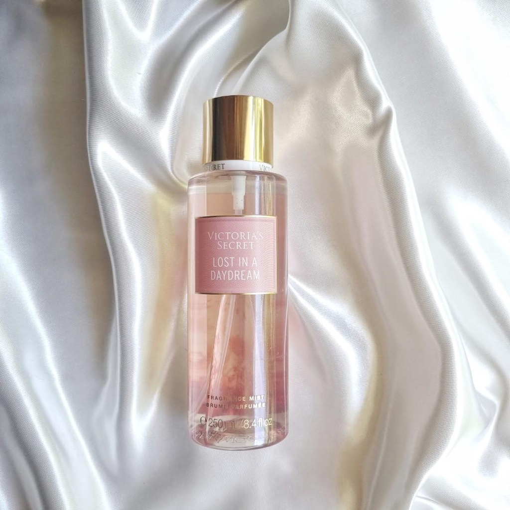 Xịt thơm body mist Victoria's Secret Lost In A Daydream