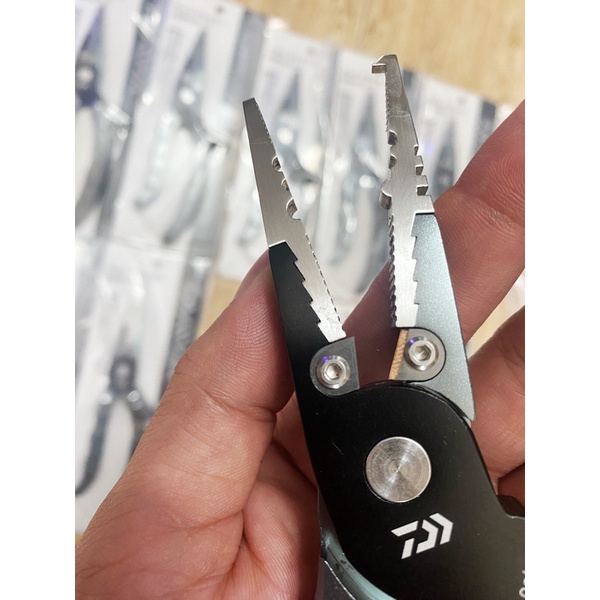 Kìm Daiwa 200H Plier Lock