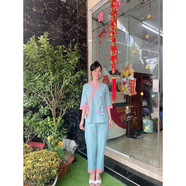 Bộ nữ đi chùa phối sen kate