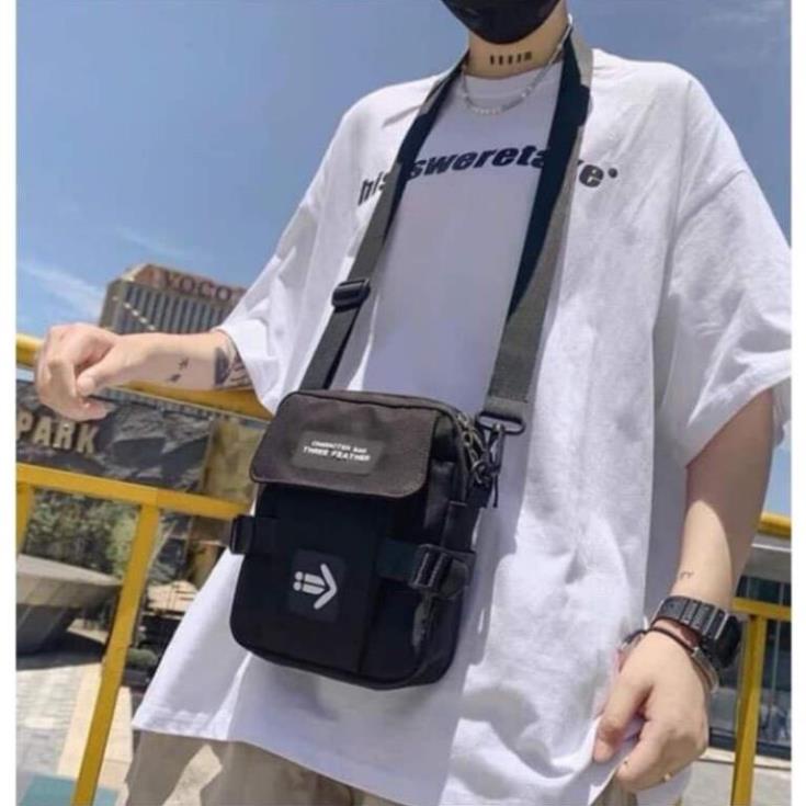 Túi đeo chéo nam nữ thời trang cá tính 2 màu đen trắng Huducloset