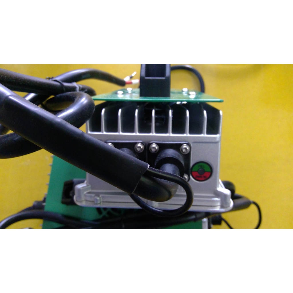 Sạc xe điện du lịch, xe golf, xe nâng, xe náy. Sạc Thông Minh, chống nước, chống bụi, có quai xách 72v - 25A/35A/50A