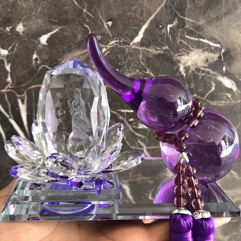 Tượng Quan Âm Hồ Lô Pha Lê Phong Thuỷ Để Bàn Làm Việc, Taplo Xe Hơi, Ô Tô Cao Cấp Có Kèm Nước Hoa