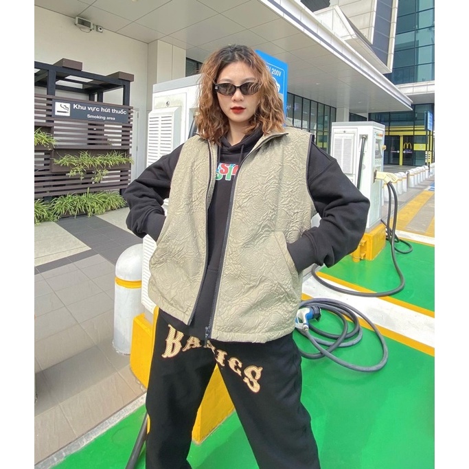 Áo gilet hoạ tiết hoa hồng