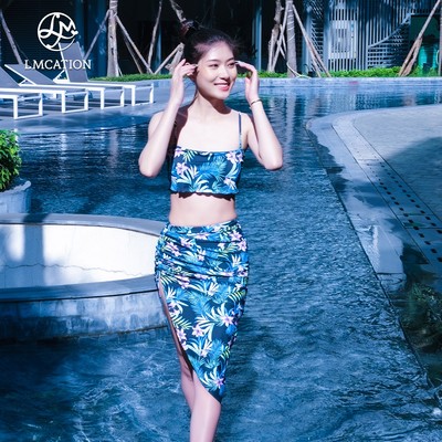 (Tặng kèm quà) Bộ đồ bơi nữ LMcation - Áo bikini thể thao LMcation Mira &Váy đi biển LMcation Mira - Vườn đêm
