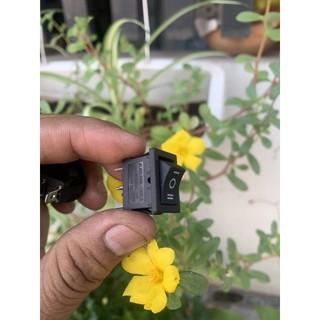 Công tắc bập bênh 3 chân  20mm*21mm*15mm