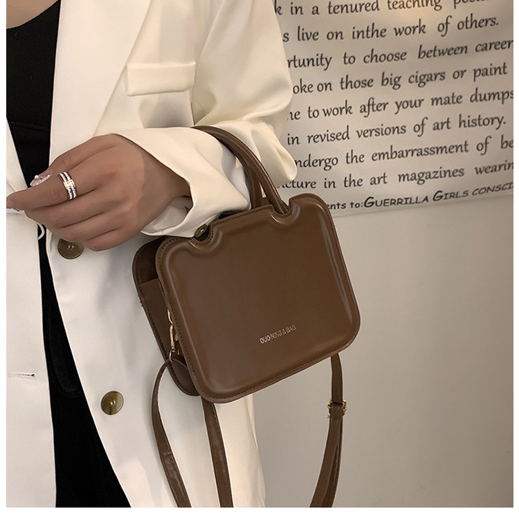 Túi Đeo Chéo Hình Vuông Nhỏ Phong Cách Âu Mỹ Cổ Điển Thời Trang Mùa Xuân Mới Dành Cho Bạn Nữ