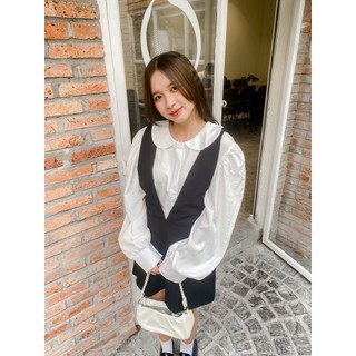Set yếm kèm áo sơ mi phong cách Hàn Quốc