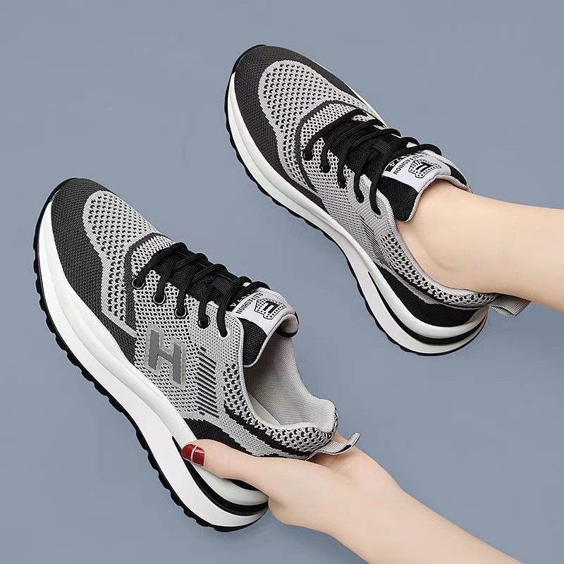 Giày thể thao nữ sneaker đi chơi siêu nhẹ êm chân đế 4cm chống trơn trượt Validep03 V325