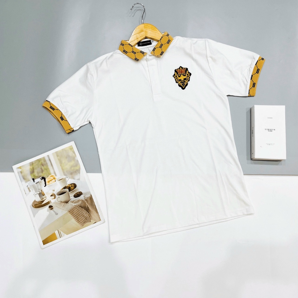 Áo Thun Nam Cổ Bẻ Ngắn Tay Vải Cotton 2 Màu Trắng Đen Phối Logo Đơn Giản Sang Trọng NEW UNISEX