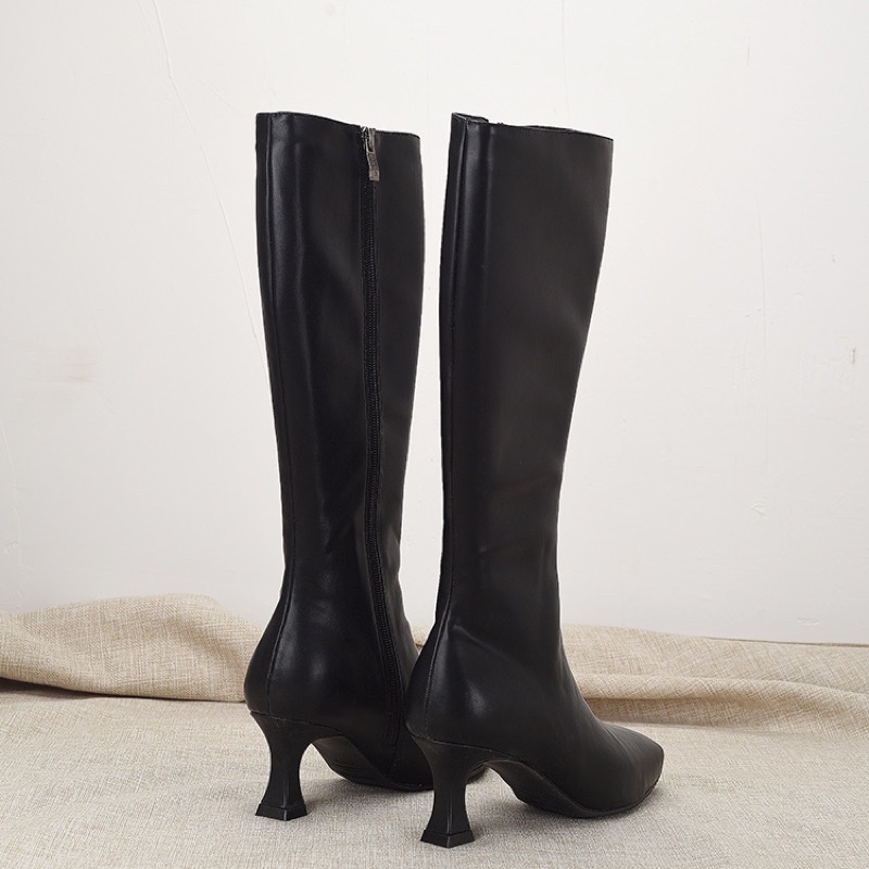 THANH LÍ CHỈ CÓ 37  BOOT DA HONGKONG XK