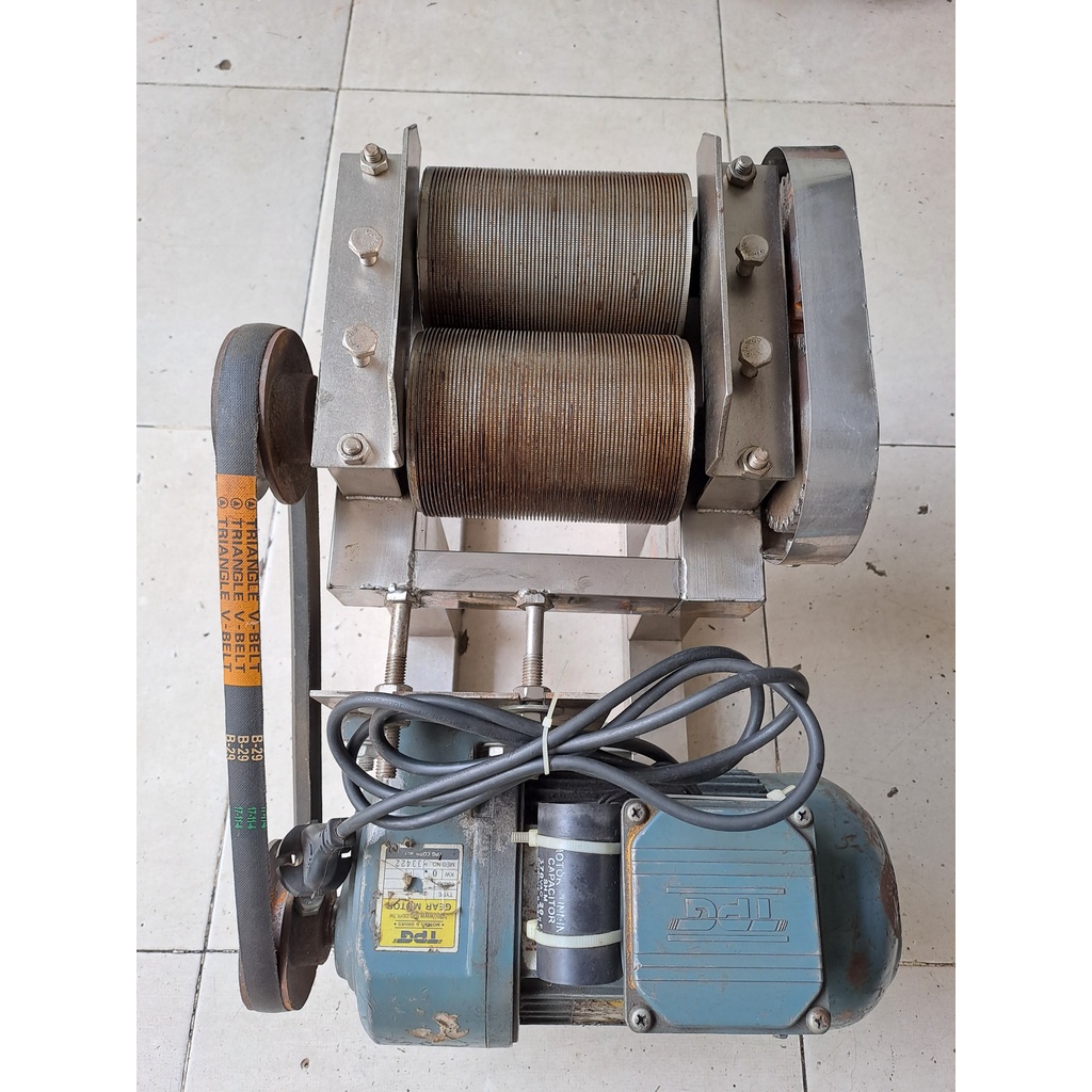 Máy thái bì heo điện - motor Nhật cũ